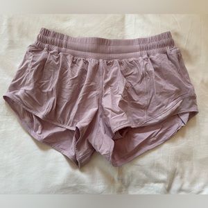 Lululemon Hotty Hot Low-Rise Lined Short 2.5"